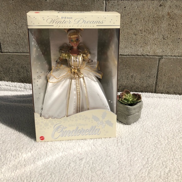 Other - Vintage 1997 KB toys Cinderella Barbie